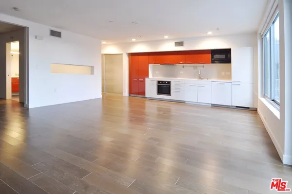 $2,750 | 901 Flower Street, Unit 709, Los Angeles, CA 90015