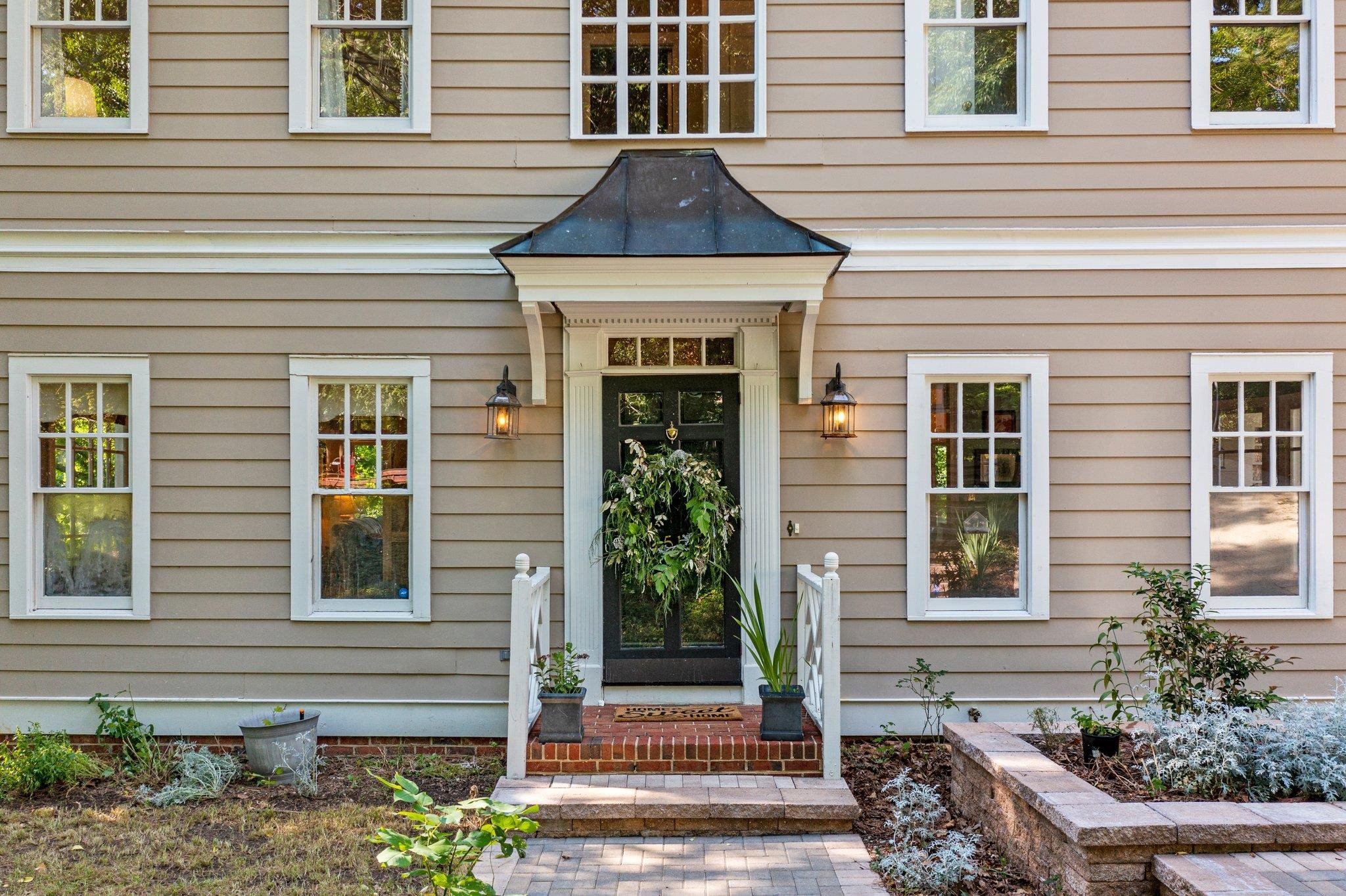 2516 Ashley Court Raleigh, NC 27607 - Photo 2 of 48 Photo 2