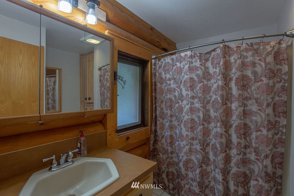 3920 Squilchuck Road Wenatchee, WA 98801 - Photo 11 of 25 Gallery Image 11