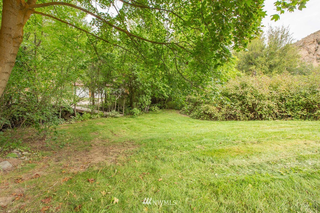 3920 Squilchuck Road Wenatchee, WA 98801 - Photo 19 of 25 Gallery Image 19