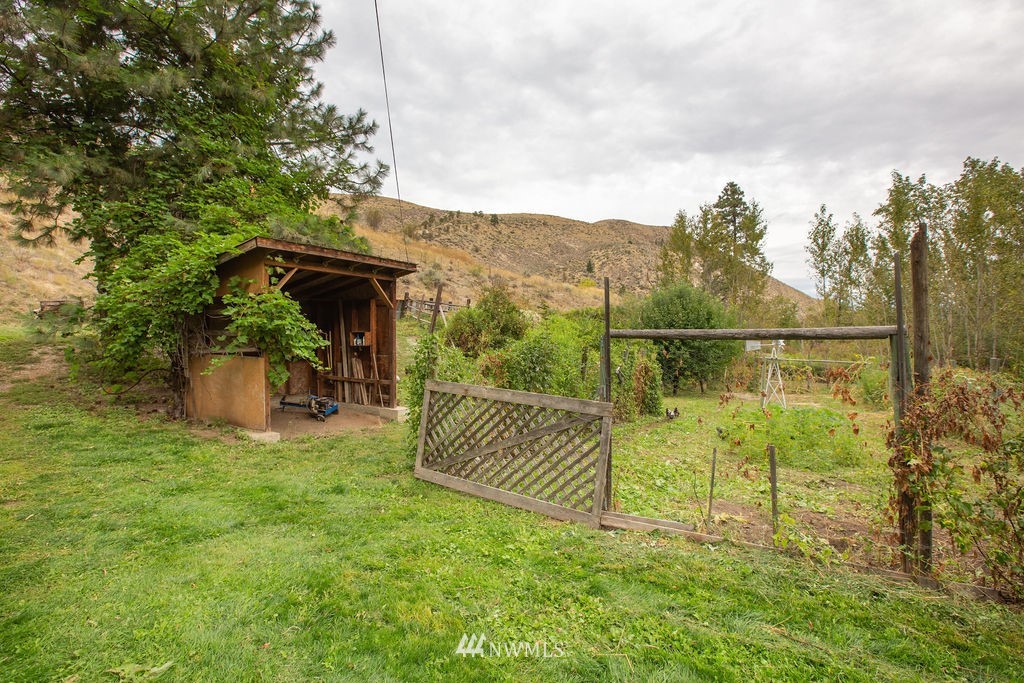 3920 Squilchuck Road Wenatchee, WA 98801 - Photo 22 of 25 Gallery Image 22