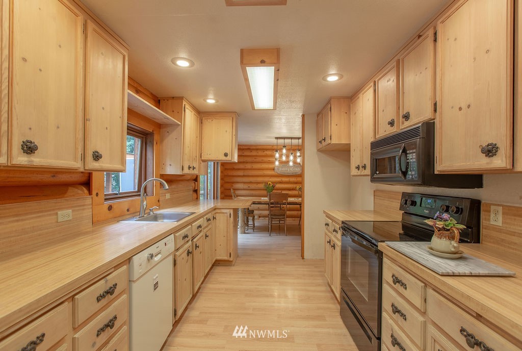 3920 Squilchuck Road Wenatchee, WA 98801 - Photo 8 of 25 Gallery Image 8