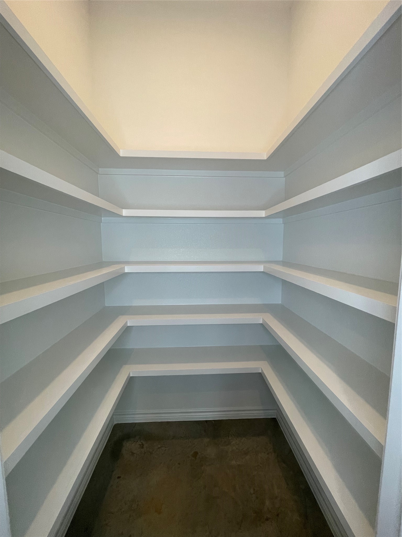 236 Dipping Vat Road Huntsville, TX 77340 - Photo 13 of 50 a refrigerator in a room