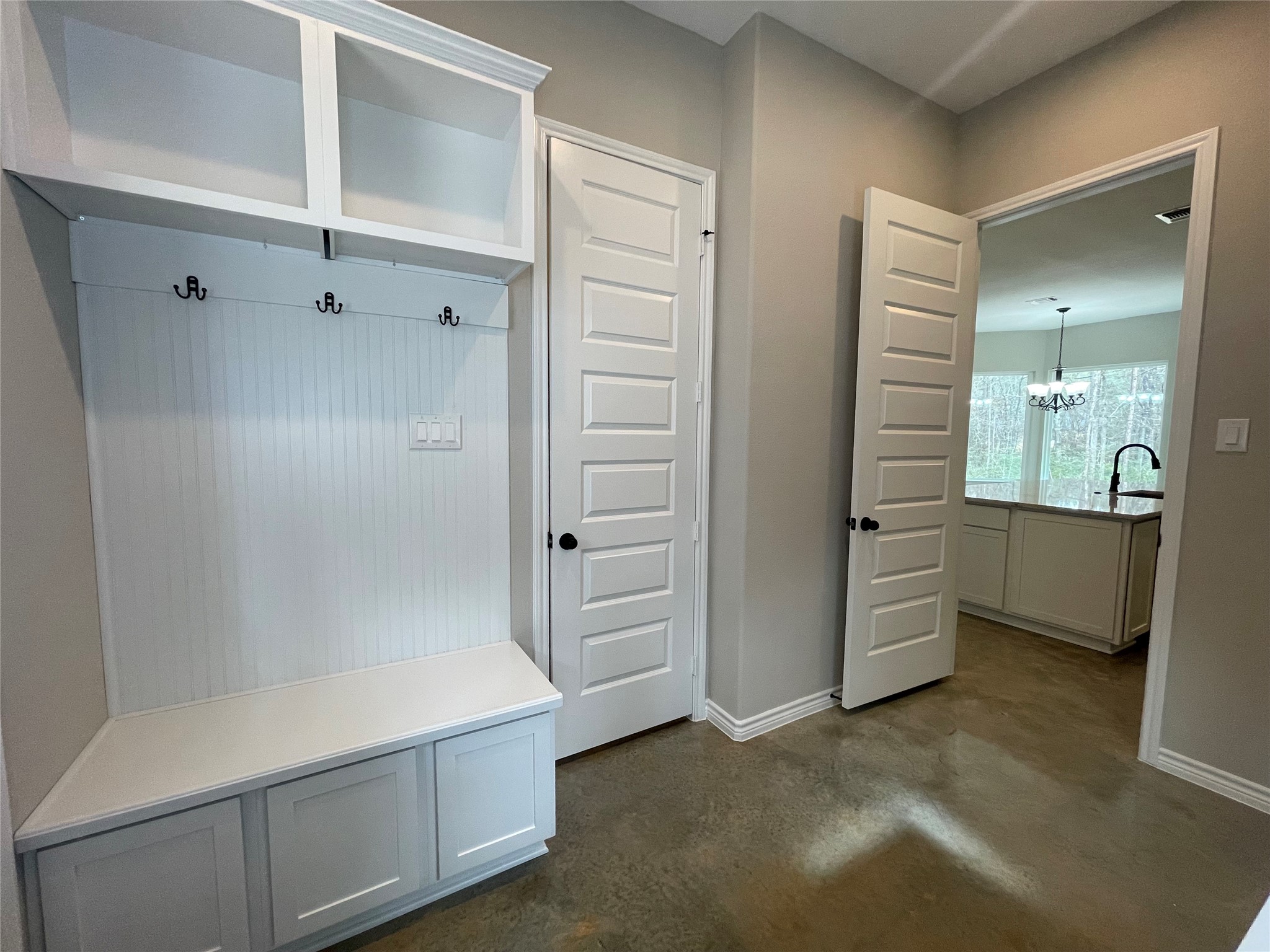 236 Dipping Vat Road Huntsville, TX 77340 - Photo 16 of 50 a view of an empty room