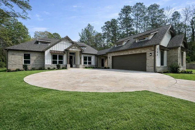 $565,000 | 236 Dipping Vat Road, Huntsville, TX 77340