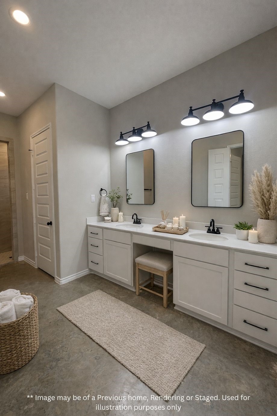 236 Dipping Vat Road Huntsville, TX 77340 - Photo 25 of 50 a bathroom with a double vanity sink mirror and bathtub