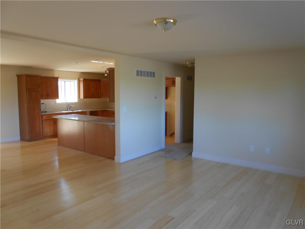 5524 Riverview Road Slatington, PA 18080 - Photo 6 of 38 Gallery Image 6
