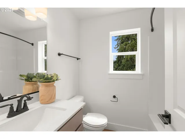 $529,950 | 18938 Southwest Hazelwood Lane, Unit L15, Beaverton, OR 97078