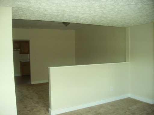 2040 Oakdale Road Springfield, OH 45503 - Photo 3 of 6