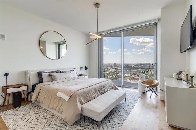 $1,525,000 | 3130 North Harwood Street, Unit 2304, Dallas, TX 75201