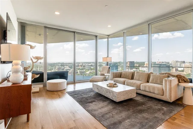 $1,525,000 | 3130 North Harwood Street, Unit 2304, Dallas, TX 75201