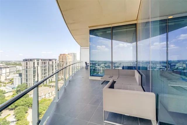 $1,525,000 | 3130 North Harwood Street, Unit 2304, Dallas, TX 75201