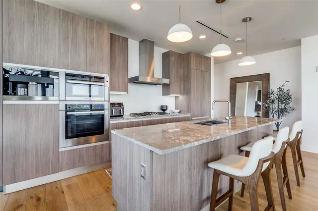 $1,525,000 | 3130 North Harwood Street, Unit 2304, Dallas, TX 75201