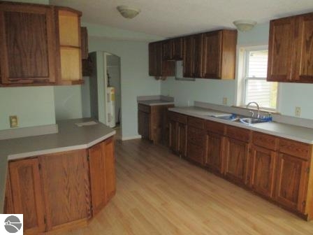 1228 North Crawford Road Mount Pleasant, MI 48858 - Photo 4 of 10 1791865-3.JPG