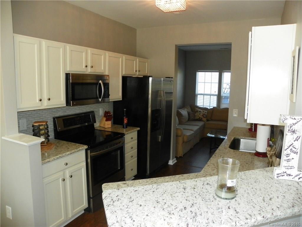 16234 Hayfield Road Charlotte, NC 28213 - Photo 4 of 22 Gallery Image 4