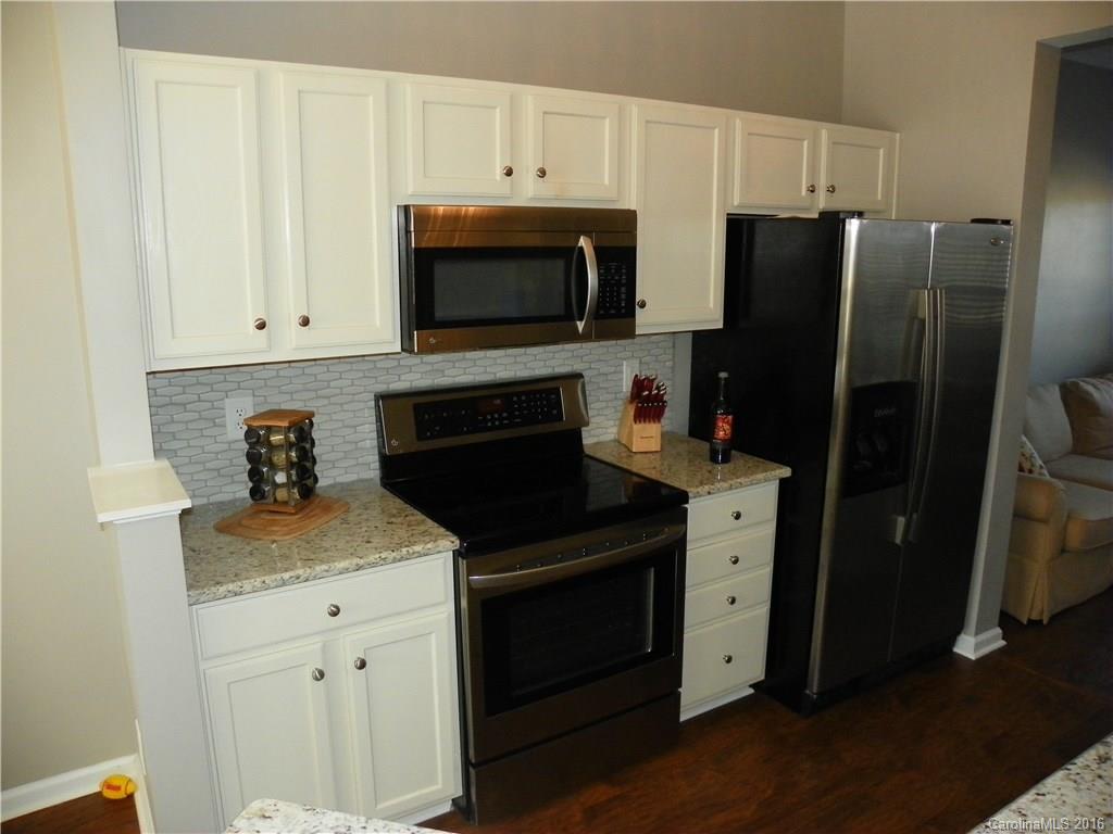 16234 Hayfield Road Charlotte, NC 28213 - Photo 5 of 22 Gallery Image 5