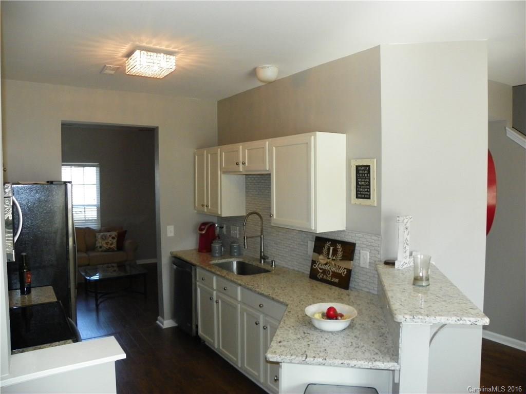 16234 Hayfield Road Charlotte, NC 28213 - Photo 6 of 22 Gallery Image 6