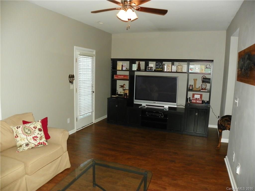 16234 Hayfield Road Charlotte, NC 28213 - Photo 10 of 22 Gallery Image 10