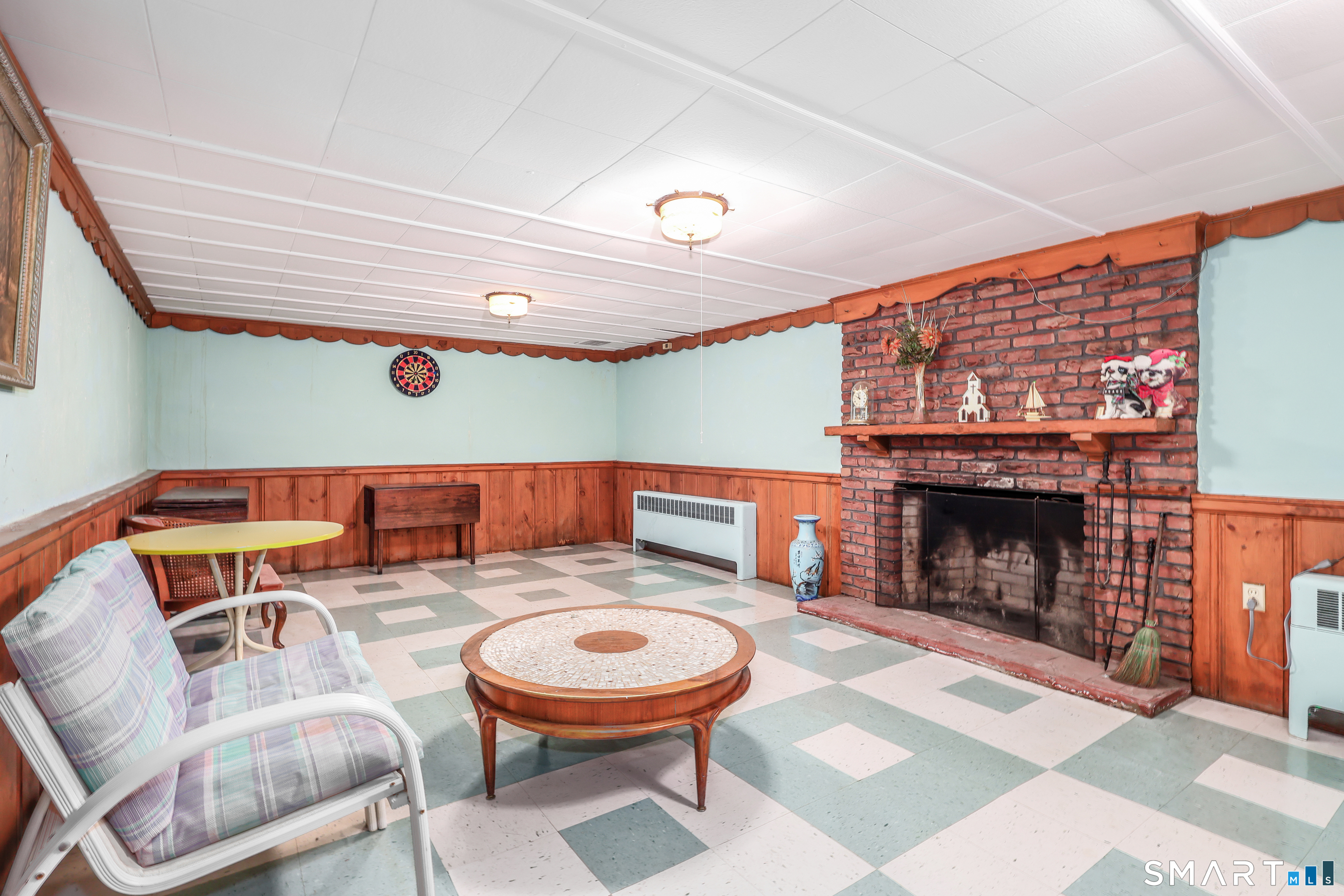 124 Chestnut Hill Road Trumbull, CT 06611 - Photo 23 of 38 Gallery Image 23