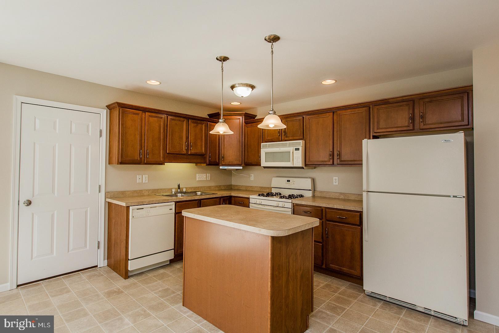 726 East Newport Road Lititz, PA 17543 - Photo 14 of 44