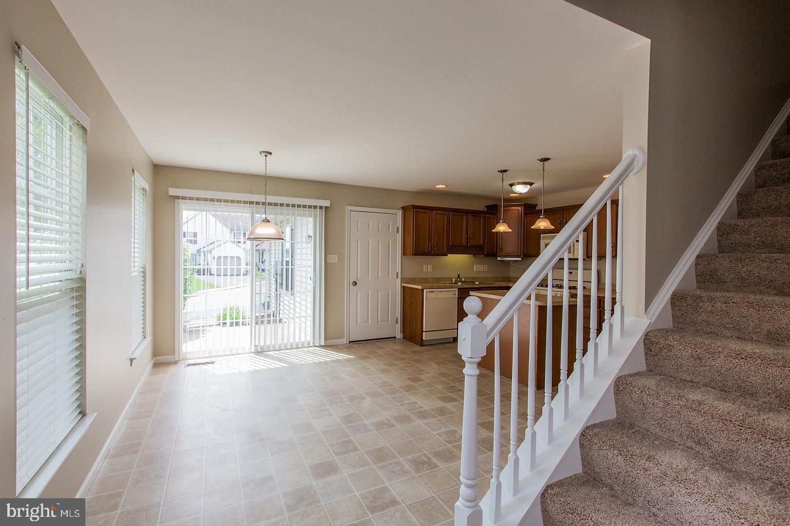 726 East Newport Road Lititz, PA 17543 - Photo 9 of 44