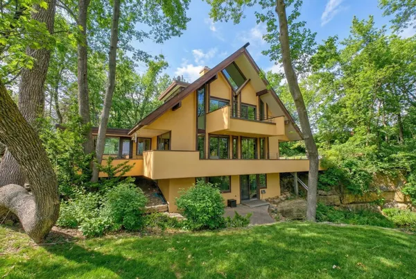 $1,299,000 | 1013 Broadway Street North, Stillwater, MN 55082