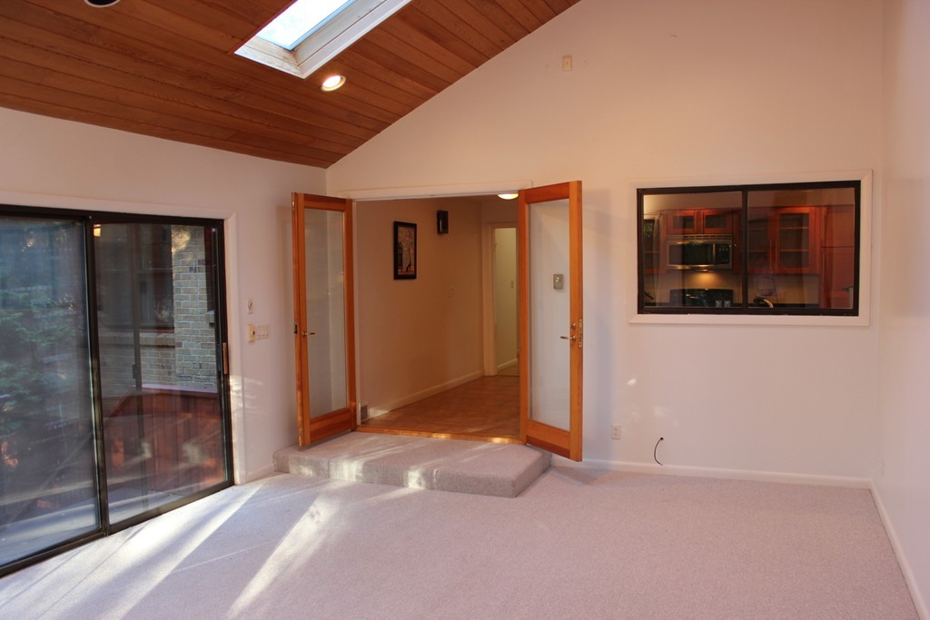 65 Kinnicutt Road Worcester, MA 01602 - Photo 14 of 25 Gallery Image 14