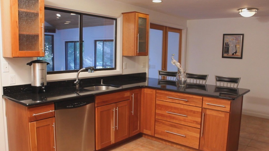 65 Kinnicutt Road Worcester, MA 01602 - Photo 6 of 25 Gallery Image 6