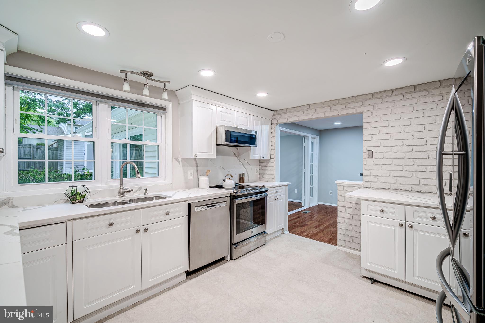 1107 Clarke Street Herndon, VA 20170 - Photo 19 of 44