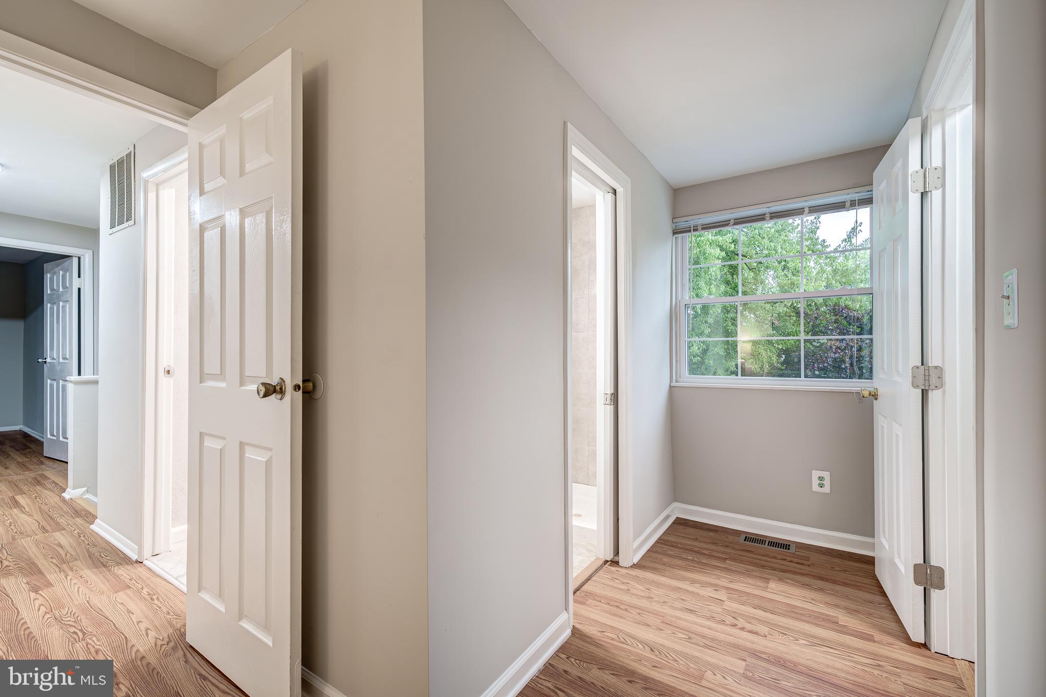 1107 Clarke Street Herndon, VA 20170 - Photo 31 of 44