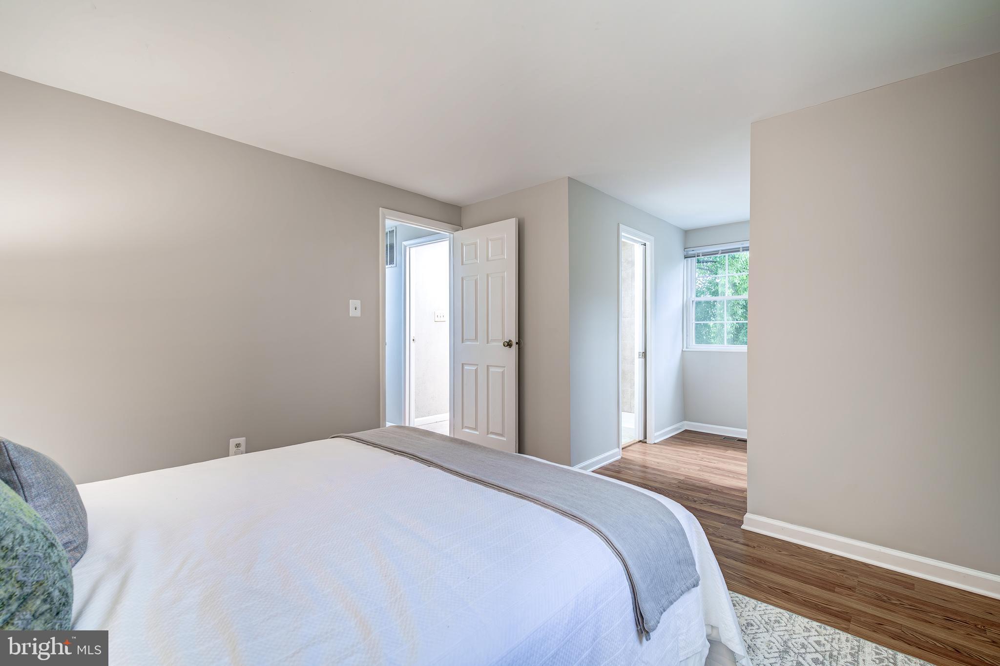 1107 Clarke Street Herndon, VA 20170 - Photo 34 of 44