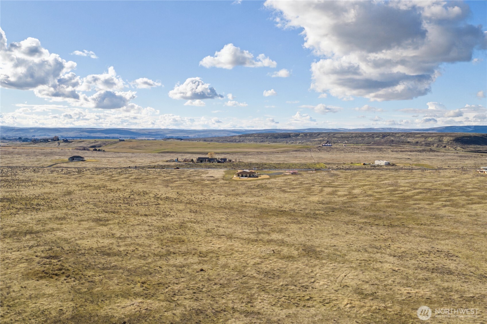 21347 Rd D.5 Soap Lake, WA 98851 - Photo 36 of 40 a view of an ocean