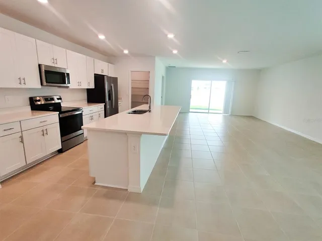 $2,300 | 3917 Southern Vista Loop, St. Cloud, FL 34772