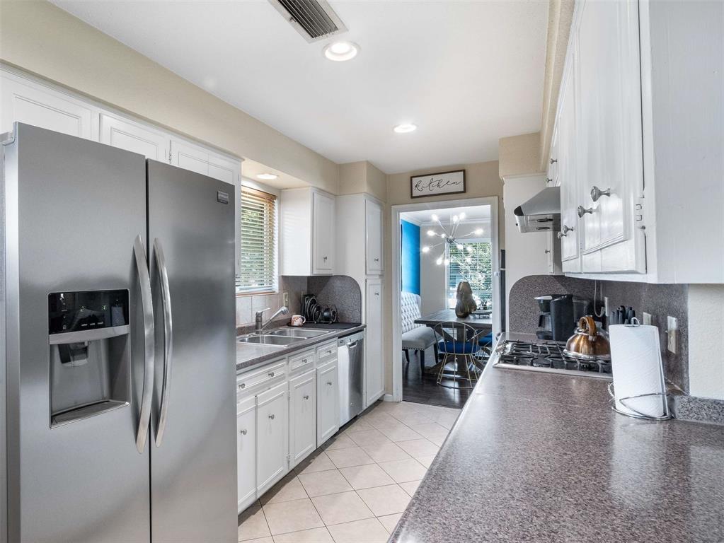 3750 Ridgeoak Way Farmers Branch, TX 75244 - Photo 11 of 36