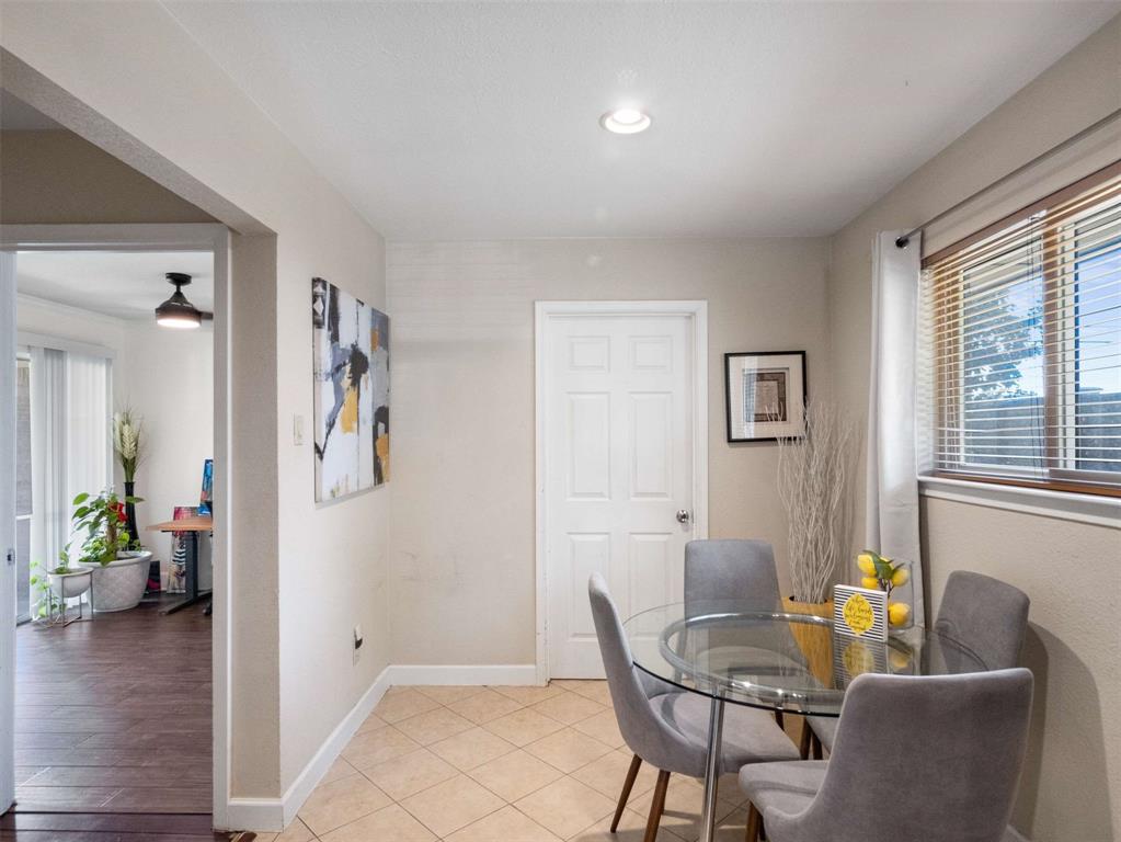 3750 Ridgeoak Way Farmers Branch, TX 75244 - Photo 14 of 36