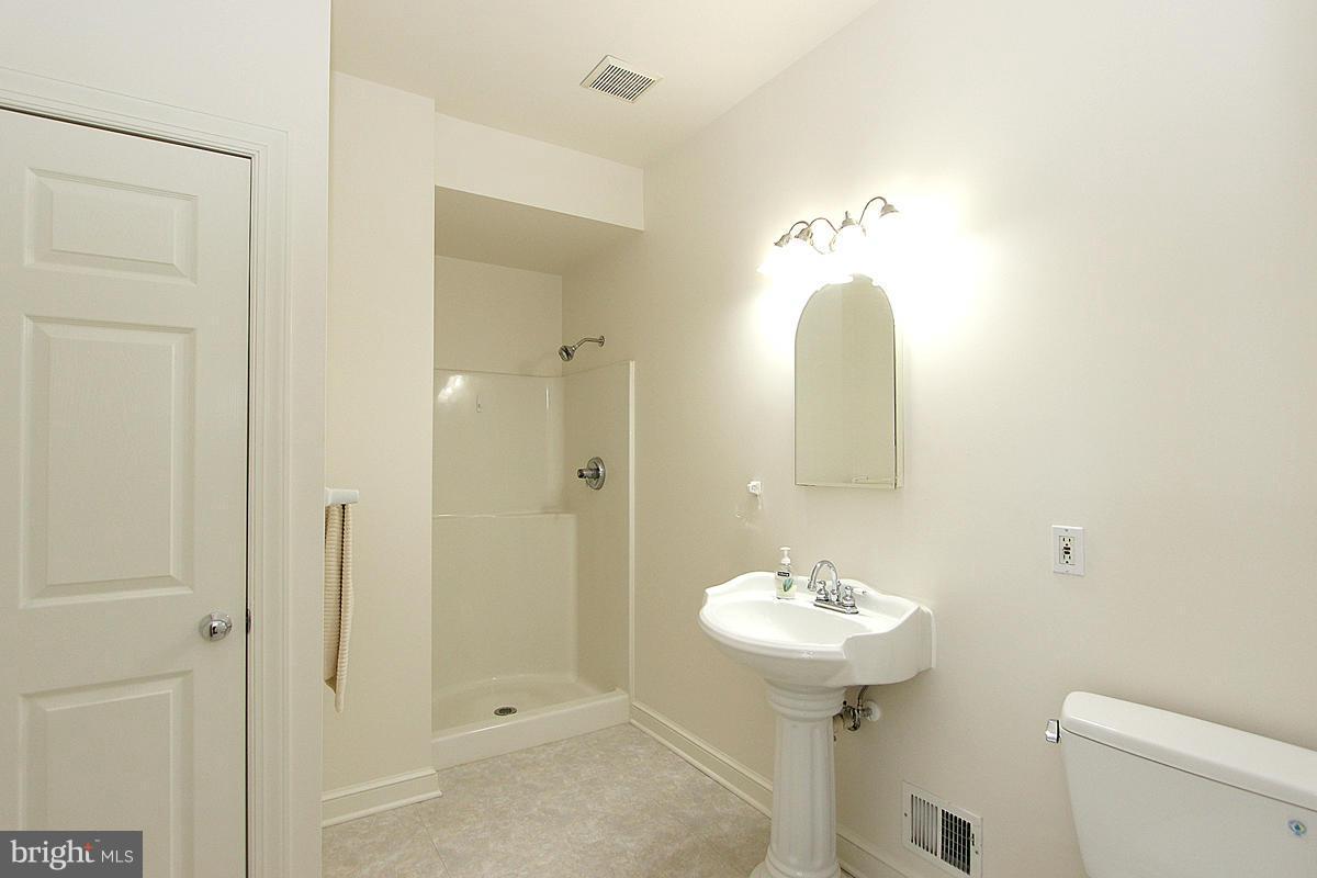 3090 Pfefferkorn Road West Friendship, MD 21794 - Photo 15 of 30 Bath