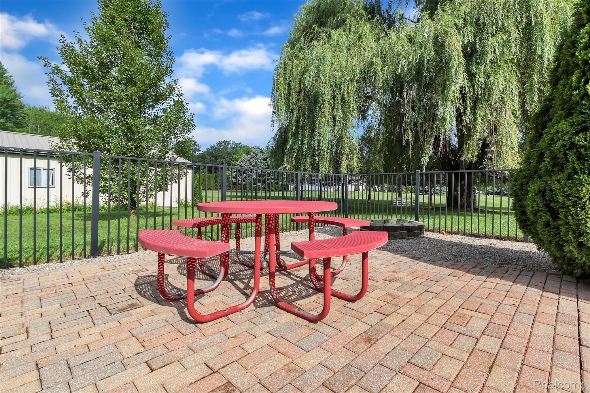 19450 Inkster Road Romulus, MI 48174 - Photo 10 of 60 POOL AREA