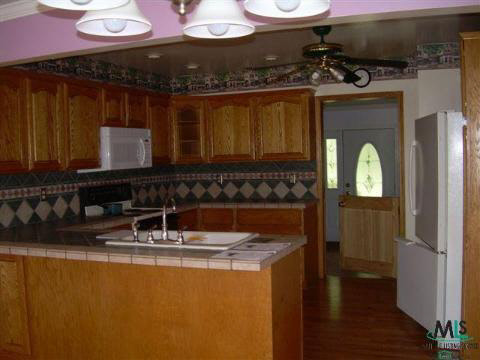 543 Stoddard Road Columbus, MI 48063 - Photo 3 of 9 675678-2.JPG