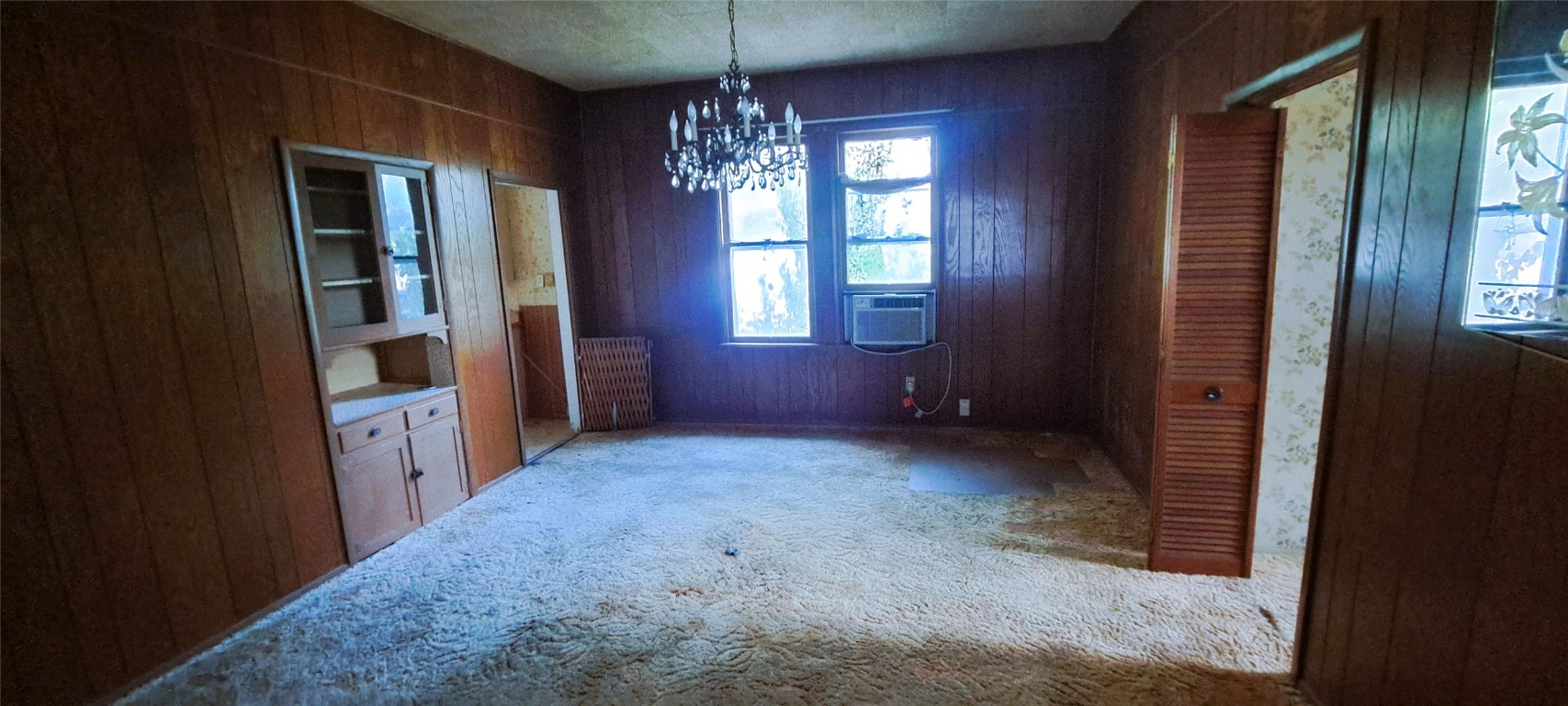 507 Sloan Street Taylor, TX 76574 - Photo 7 of 11 a view of livingroom with window