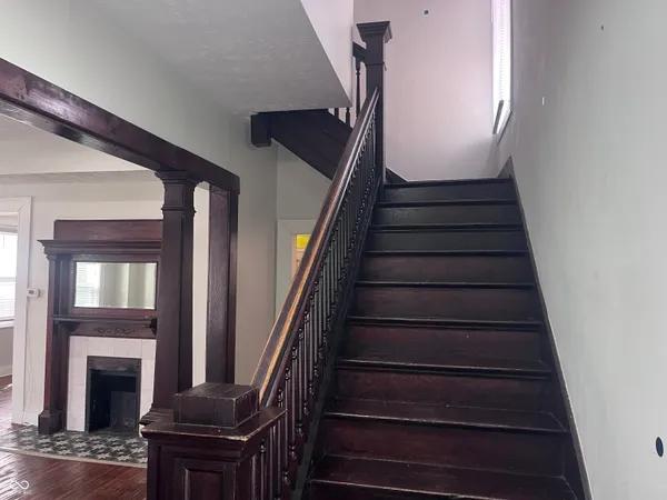 $1,950 | 2932 North Washington Boulevard, Indianapolis, IN 46205