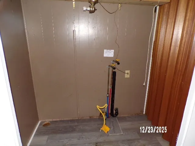 $70,000 | 16713 10th Avenue, Carbon Cliff, IL 61244