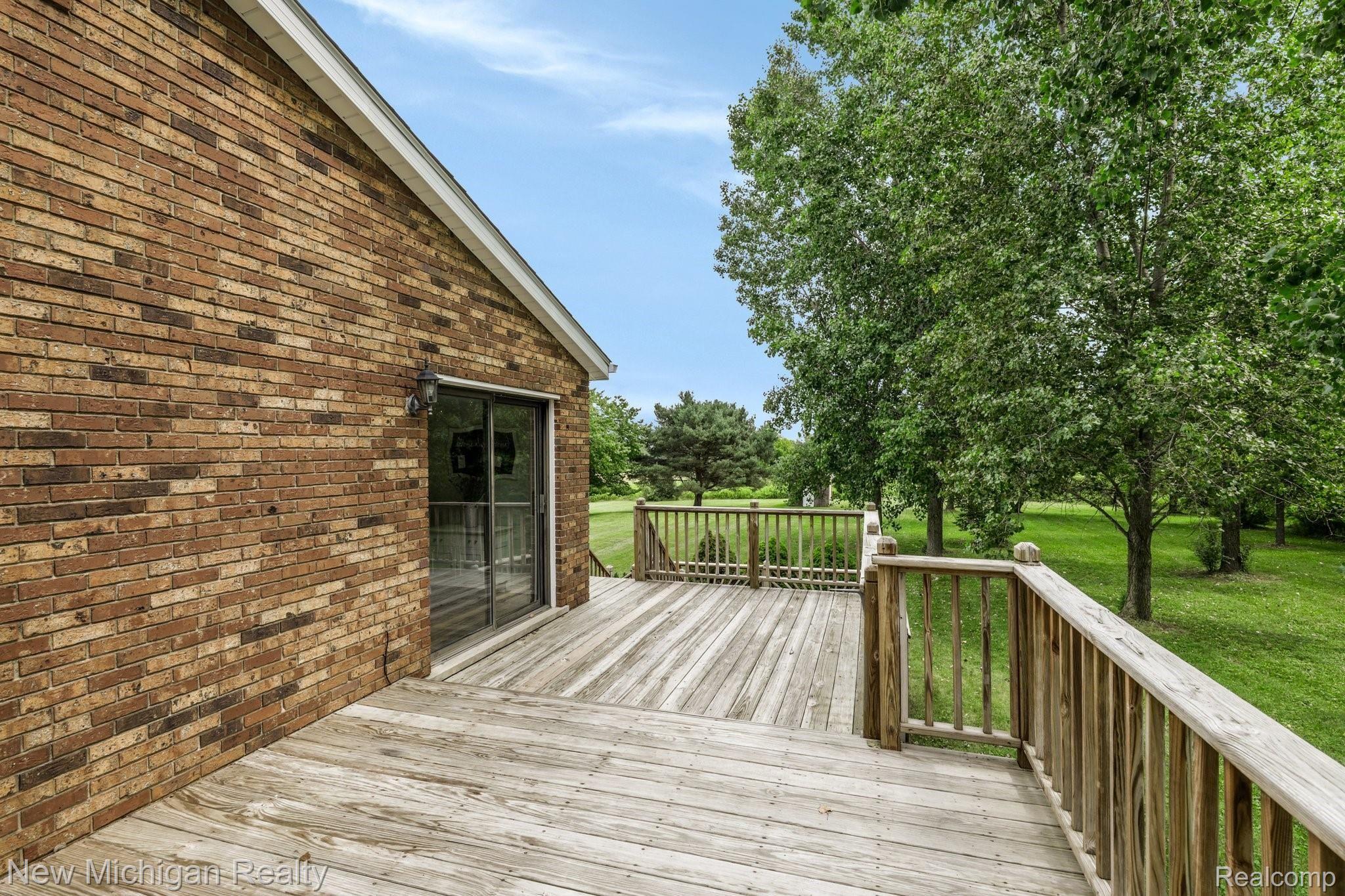 3589 North Mill Road Dryden, MI 48428 - Photo 36 of 42 19-web-or-mls-3589 North Mill Street Dryden0015.jpg