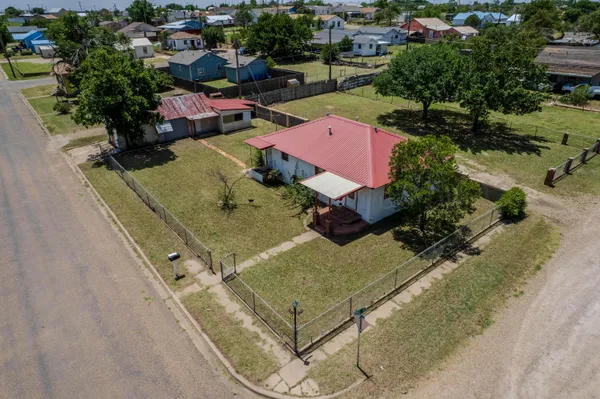 $800 | 111 Hill Street, Borger, TX 79007