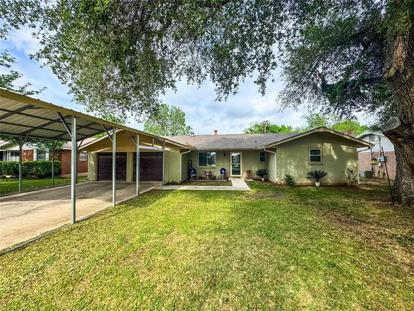 $240,000 | 2302 16th Street, Brownwood, TX 76801