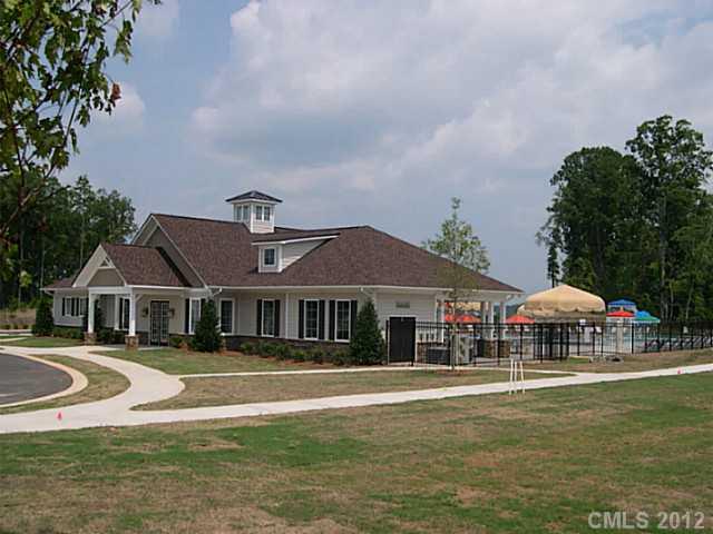 9709 Paper Tree Road Charlotte, NC 28227 - Photo 8 of 14 Gallery Image 8