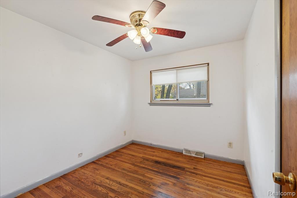 25908 Beverly Road Taylor, MI 48180 - Photo 20 of 36 Gallery Image 20