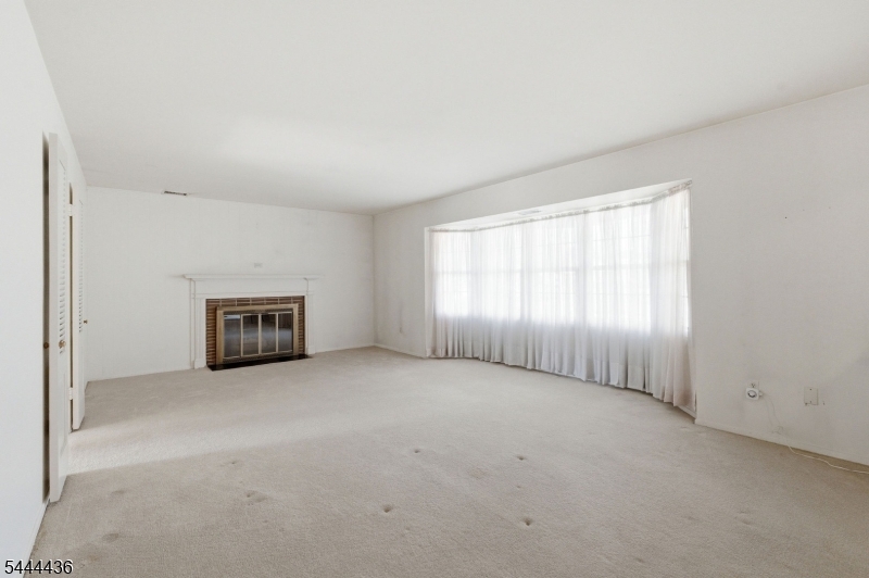 23 Sweetbriar Road Somerset, NJ 08873 - Photo 17 of 49