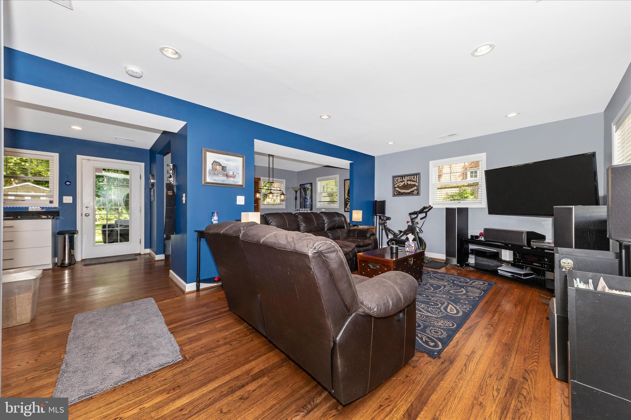 2913 Weisman Road Silver Spring, MD 20902 - Photo 4 of 39 Living Room w/ view of Dining Room & Kitchen