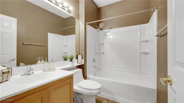 $255,000 | 3915 Legend Hills Street, Unit 204, Las Vegas, NV 89129