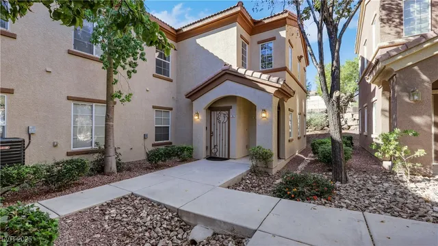 $255,000 | 3915 Legend Hills Street, Unit 204, Las Vegas, NV 89129